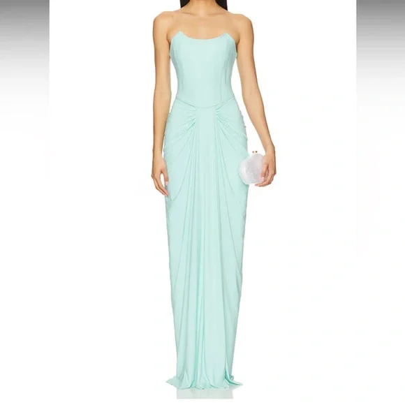 green emerald velvet dress Tiffany – DEMEBYGABRIELLA FASHION PRIVATE LIMITED main image 1